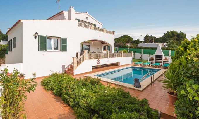Binisafua Villa | Villa Rasen near the Beach with Pool, Terrace & Wi-Fi