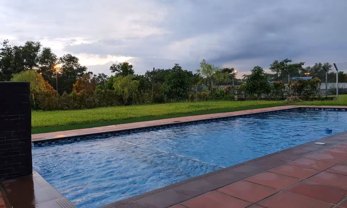 Kampung Jelatang Villa | Villa RI Homes