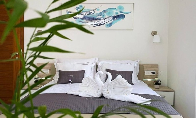 Ljubljana City Centre Apartment | Villa Riverside - Charming Studio Apartment