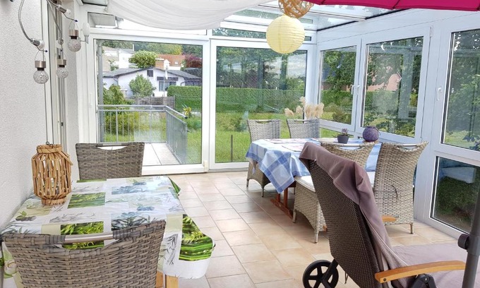 Koserow Apartment | Villa Romantica - großer Wintergarten - 300m Strand