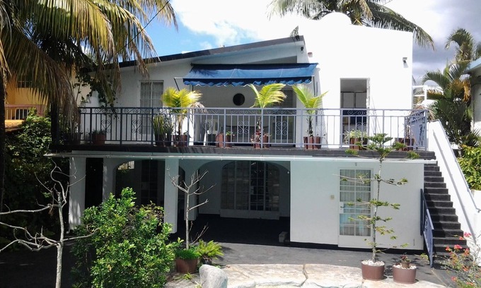 Pointe aux Biches Apartment | Villa Rosa, 2 Apartments with outdoor pool, 100mts from the beach