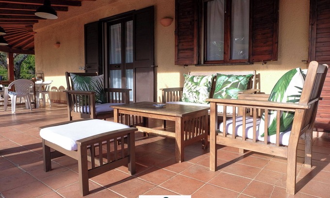 Geremeas Villa | VILLA ROSA