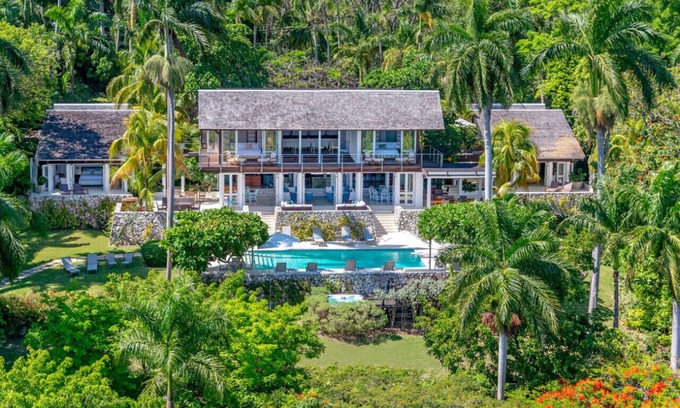 Summerfield Villa | Villa Rosa, Luxury Villa
