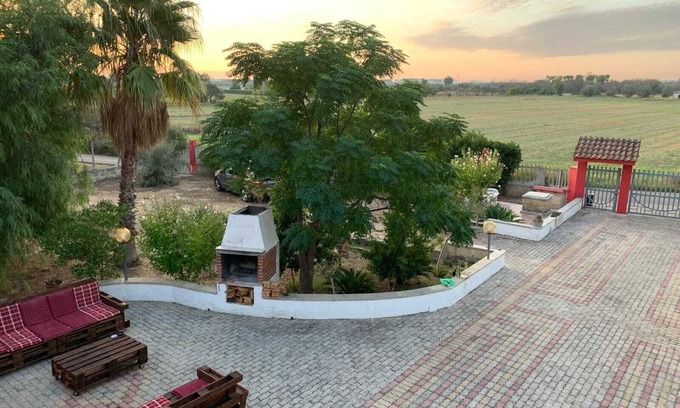 Aradeo Villa | Villa Rosa tra campagna e mare