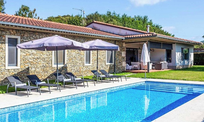Venade Villa | Villa Ruiva - Three Bedroom Villa, Sleeps 6