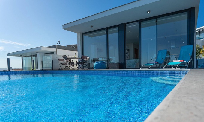 Salir do Porto Villa | Villa São Martinho - Allure Villas