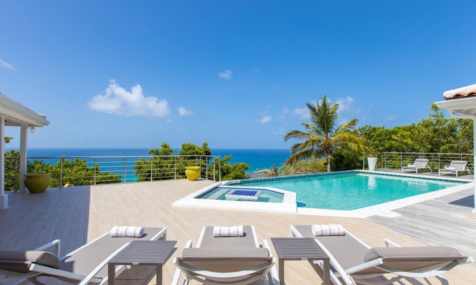 Pelican Key Villa | Villa Saint-Tropez Breathtaking Sea Views