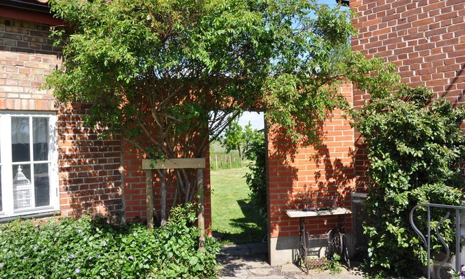 Borrby Bed & Breakfast | Villa Sandby Bed and Breakfast