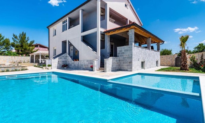Benkovac Villa | VILLA SARA