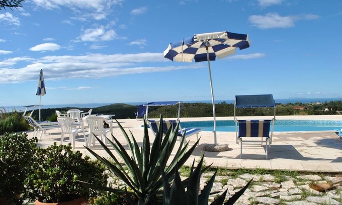 Sperlonga Villa | Villa Sascia - Sotto - Independent apartments with shared pool