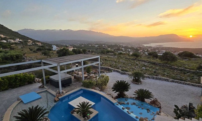 Kokkinon Khorion Villa | Villa sea view heated pool