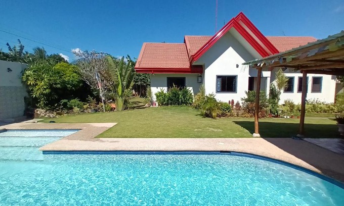 Dumaguete Bed & Breakfast | Villa Shangri-La