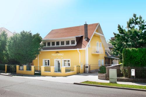 Senec House | Villa Sipeky