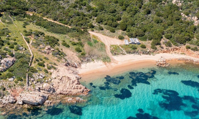Capo Coda Cavallo Villa | Villa Sol Diesis: luxury Villa, just few steps from the beach.