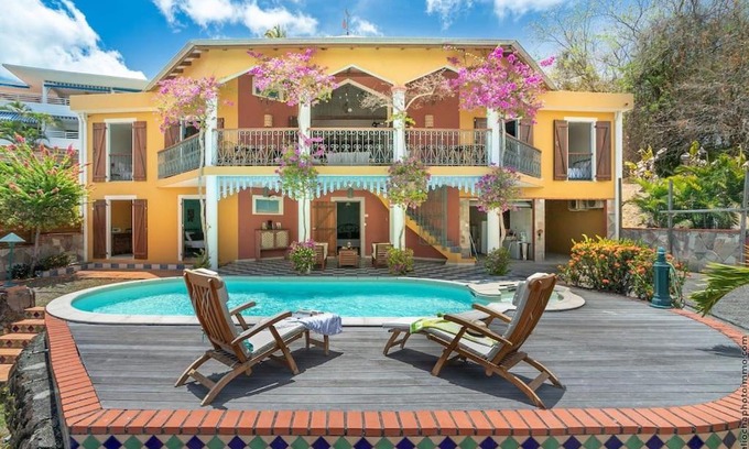 Schoelcher Villa | Villa Sol Y Sombra