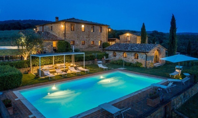 Bucine Villa | VILLA SOLATA - Nine Bedroom Villa, Sleeps 20