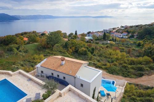 Ripenda Kosi House | Villa Soleil in peaceful location with a sea view
