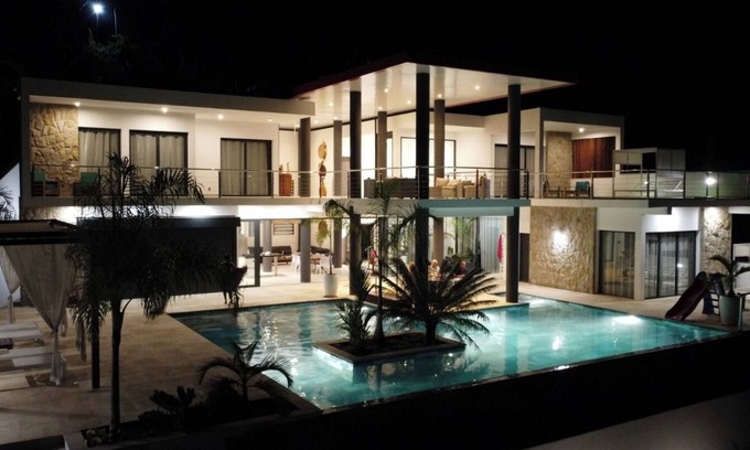 Madirokely Bed & Breakfast | Villa SOPHIE Glamour Beach room 2