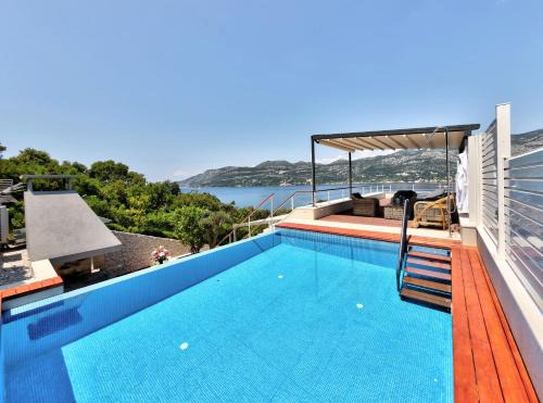 Cove Tri Zala (Zrnovo) Villa | Villa Soul Sisters
