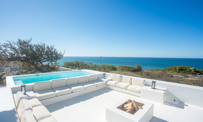 Azenhas do Mar Villa | Villa Sublime - Villa with swimming pool with amazing sea views near Sintra