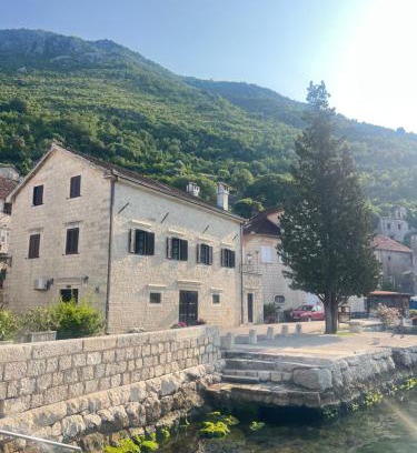 Perast Villa | Villa Sunrise