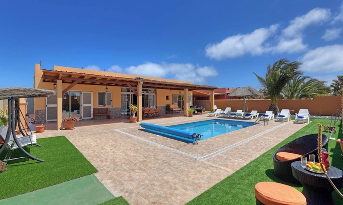 Costa de Antigua Villa | Villa Susi - Four Bedroom Villa, Sleeps 8