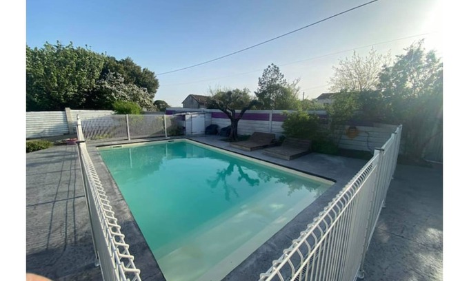 Saint-Privat-des-Vieux Villa | villa, swimming pool and jacuzzi for 10 people