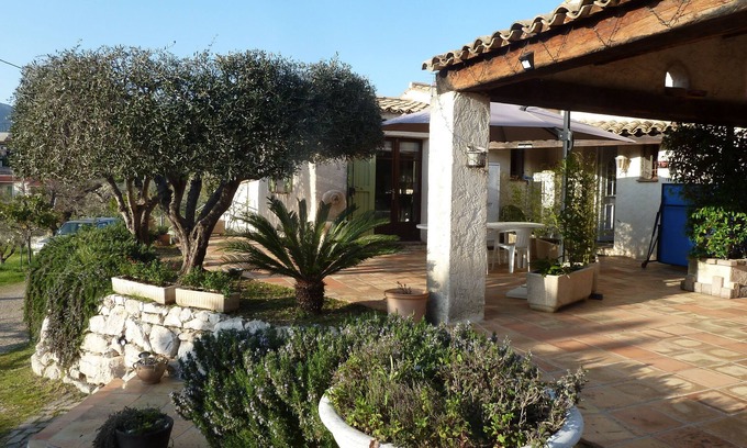 La Gaude House | villa swimming pool 3 rooms near sea with calm cleared view
