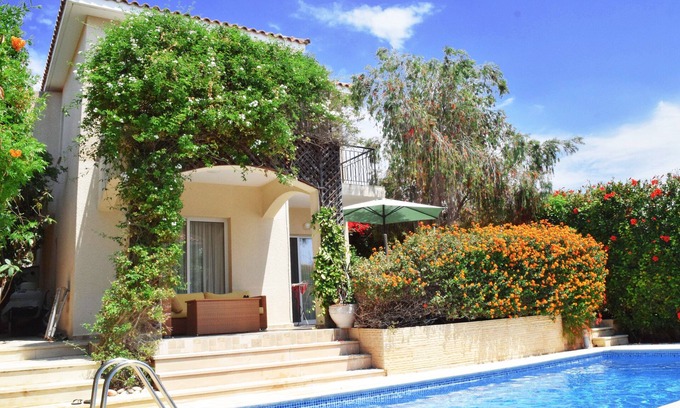 Peyia Town Villa | Villa Talassa near Coral Bay with optional 4x4 CAR, Jacuzzi and HEATED POOL