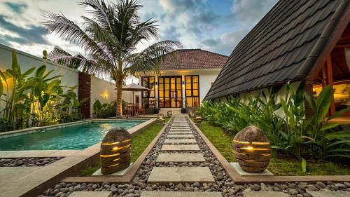 Temukus Villa | Villa Tegal lovina