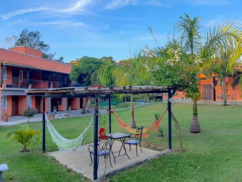 Miguel Pereira Hotel | Villa Terracotta