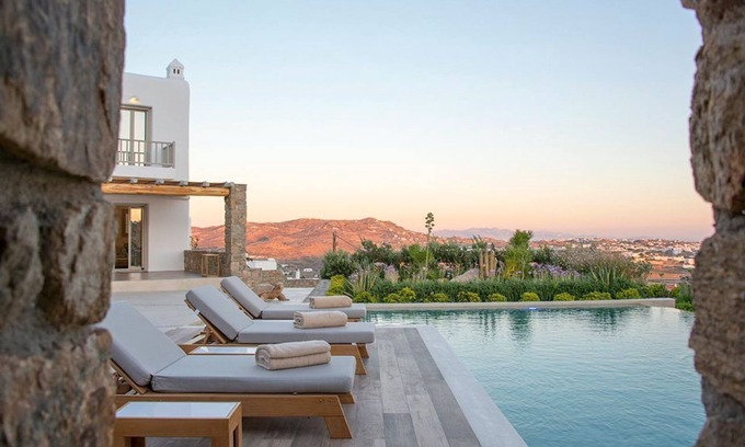 Tourlos Villa | Villa Tessera - Five Bedroom Villa, Sleeps 9