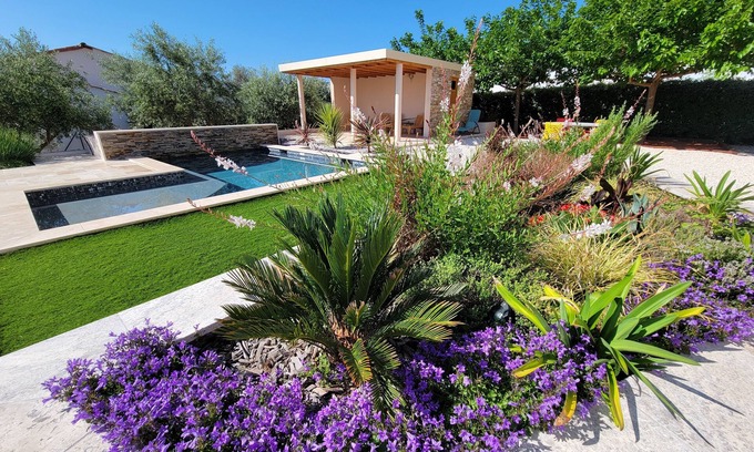 Le Luc House | Villa Tropez