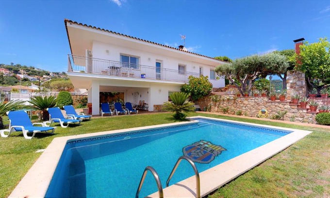 Mataro Villa | VILLA VALENTINA