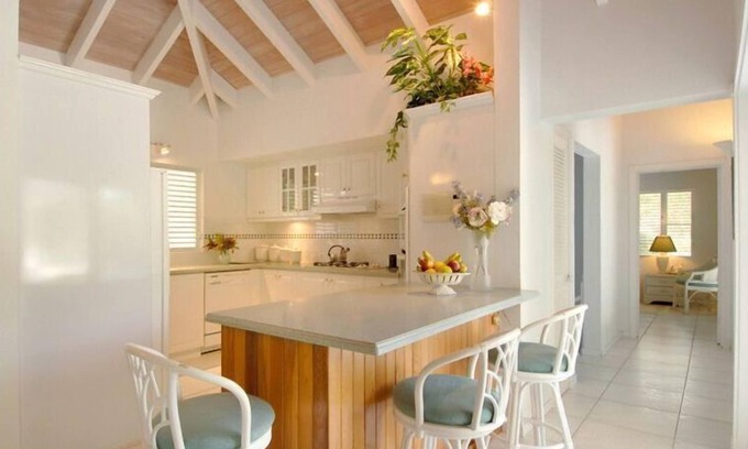 Dickenson Bay Villa | Villa Valley Breeze