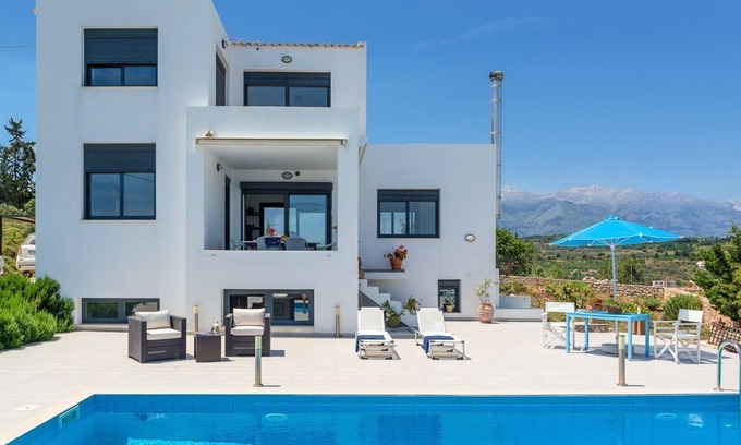 Douliana Villa | Villa Vamos - Four Bedroom Villa, Sleeps 8