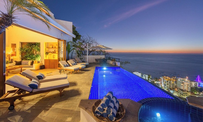 Amapas Villa | Villa Ventana: 4 Bedroom Luxury Villa with Staff included