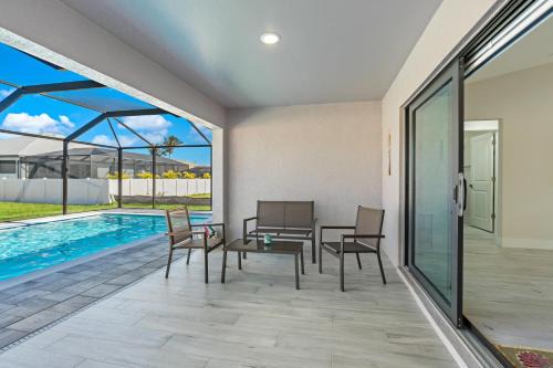 Burnt Store House | Villa Viera Modern Brand New Home and Pool
