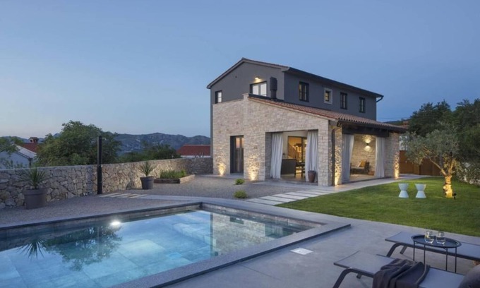 Ripenda Verbanci Villa | Villa Vizzani offers blend of traditional Istrian charm and modern luxury