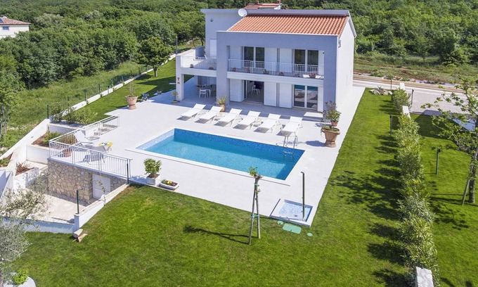 Stanisovi Villa | Villa White Pebble II