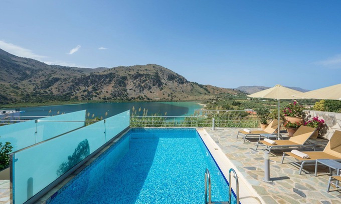 Georgioupolis Villa | Villa with breathtaking View to the Lake