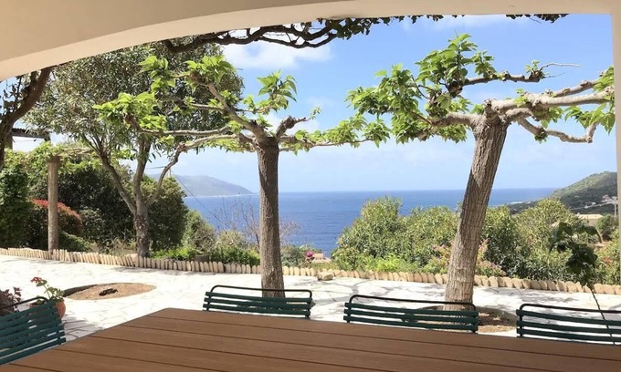 Tiuccia Villa | Villa with charming swimming pool, trees, sea view. 500 meters from the beach