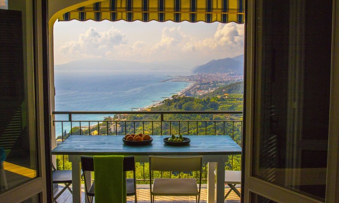 Cavi Villa | Villa with garden with a splendid view of the Gulf of Tigullio