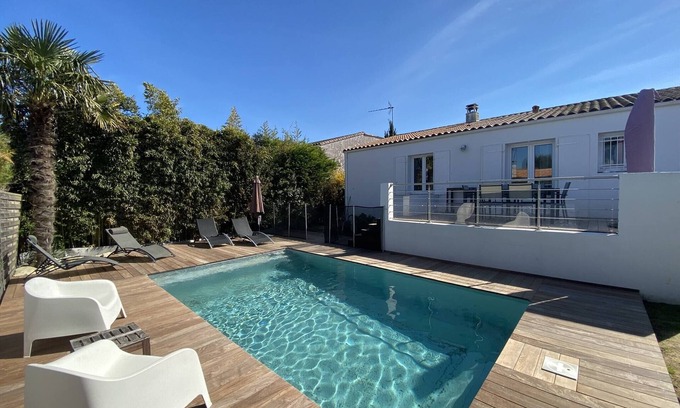 Saint-Martin-de-Re Villa | Villa with heated pool and Rétais charm