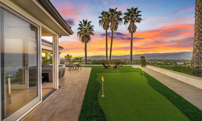 Studio City House | Villa with Incredible views!