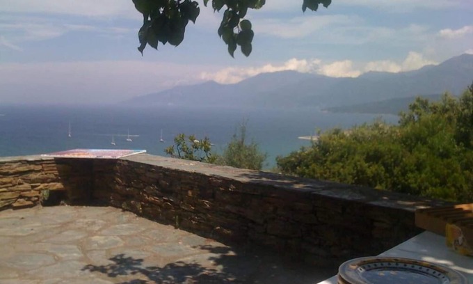 Saint-Florent Villa | villa with magnificent views of the Gulf of St Florent