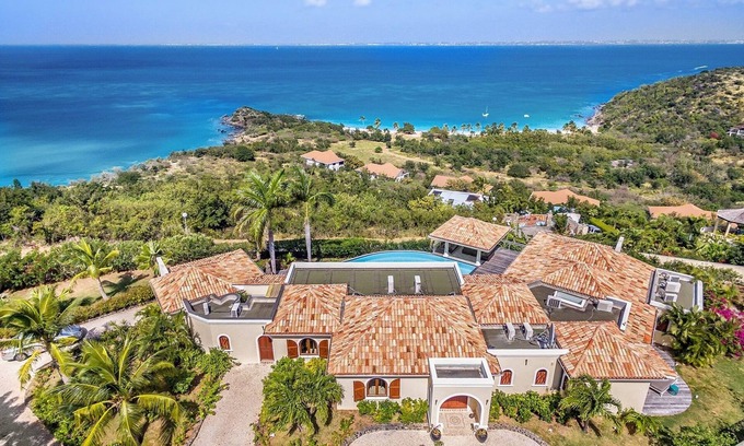 Grand Case Villa | Villa with ocean view, housekeeping, concierge, private pool, airport pickup