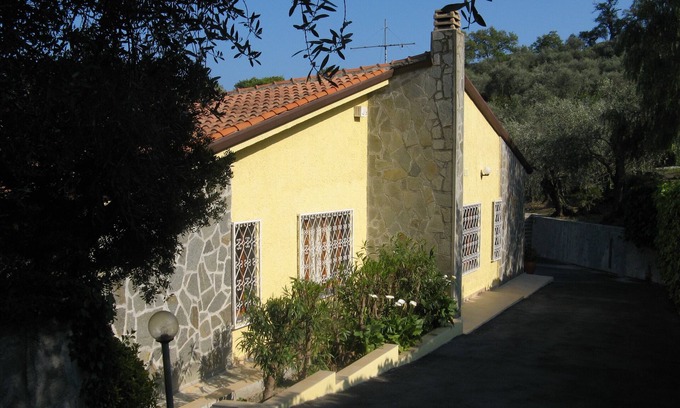 Diano Marina Villa | Villa with pool and dream sea view, 4220 sqm plot, barrier-free