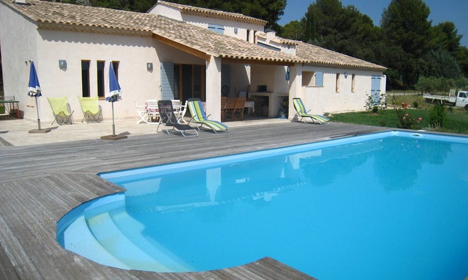 Pelissanne Villa | Villa with pool in Pélissanne, 25 km AIX en PROVENCE, 45 km ARLES