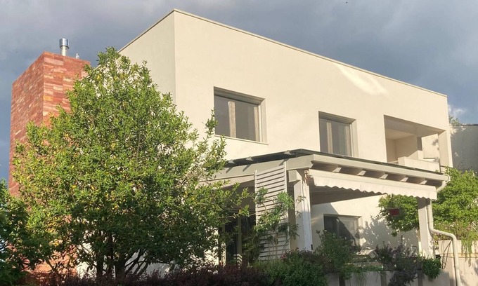 Lanusei House | Villa with pool